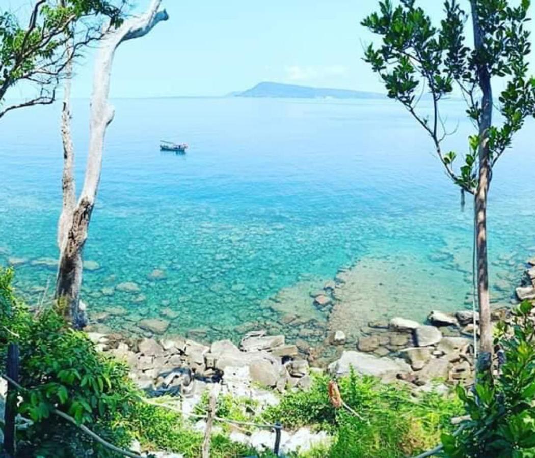 קו רונג סנלואם The Cliff Hostel, M'Pay Bay מראה חיצוני תמונה