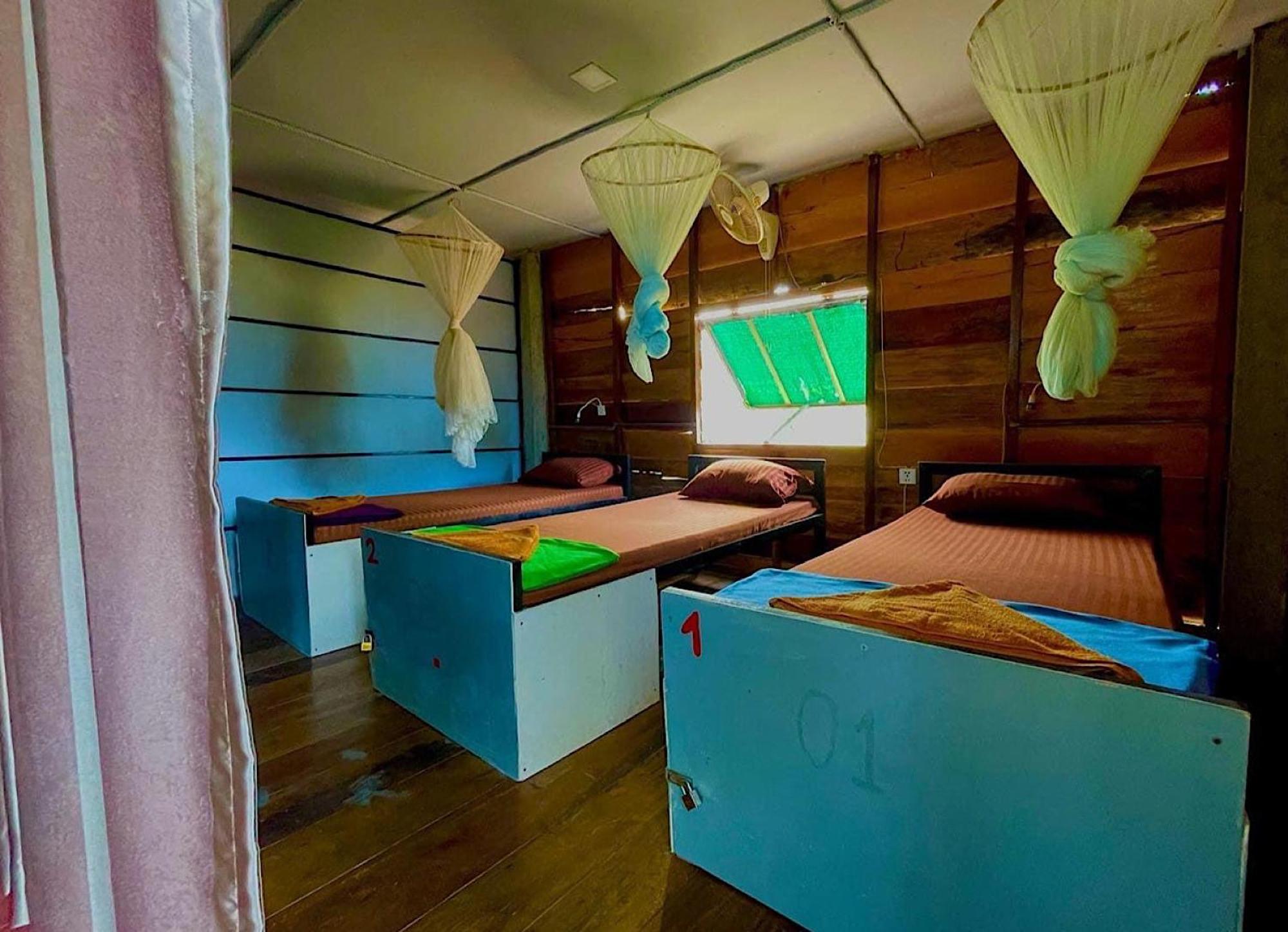 קו רונג סנלואם The Cliff Hostel, M'Pay Bay מראה חיצוני תמונה